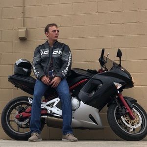 Meet your Posher, Scott